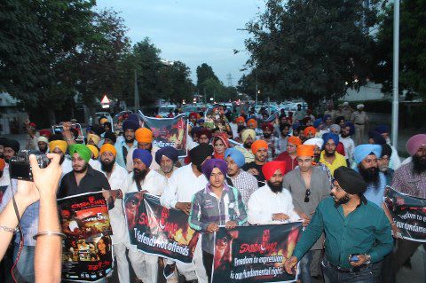 A view of vigil held at Jalandhar against ban on Sadda Haq (April 09, 2013)