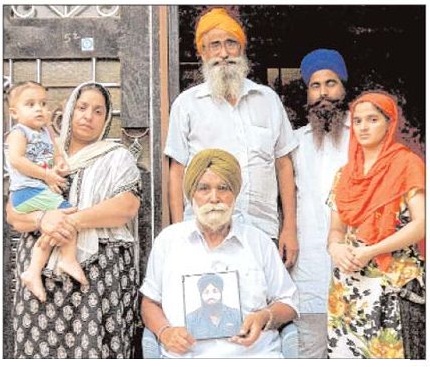 Bhai Mandeep Singh Sahnewal's family members