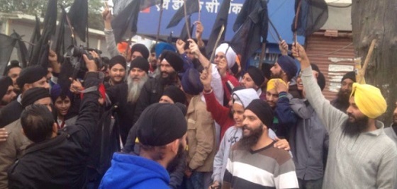 Sikhs in Jammu protest against Navjot Sidhu