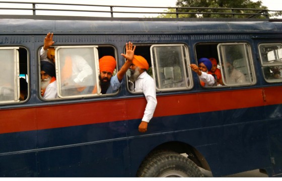 Members of Sikh Jatha arrested by police