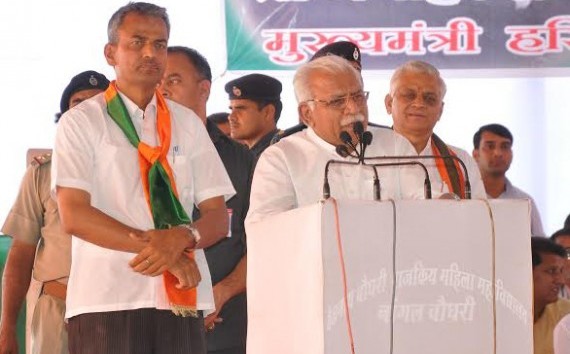 Manohar Lal Khattar addressing the rally