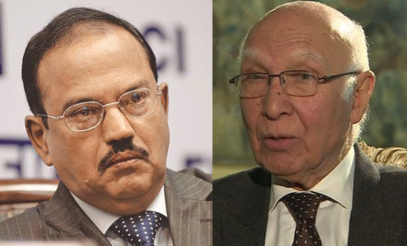 Ajit Doval (L), Sartaaj Aziz (R) [File Photo]