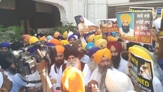 Bhai HS Dhammi, Bhai Kulvir Singh Barapind and others talking to media reports