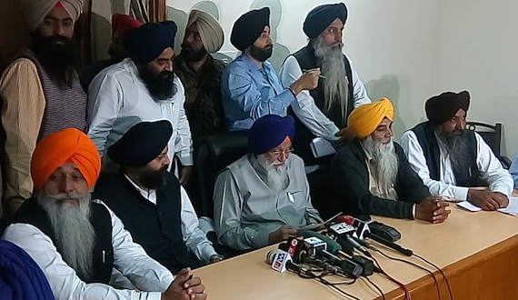 Avtar Singh Makkar and others addressing press conference  [File Photo]