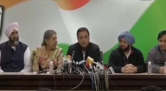 L to R: Manpreet Badal, Amika Soni, Shakeel Ahmed, Capt. Amarinder Singh