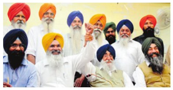 S. Simranjeet Singh Mann with Jaswant Singh Cheema and others (Photo Credits: Inderjit Verma | Photo Source: Punjabi Tribune)