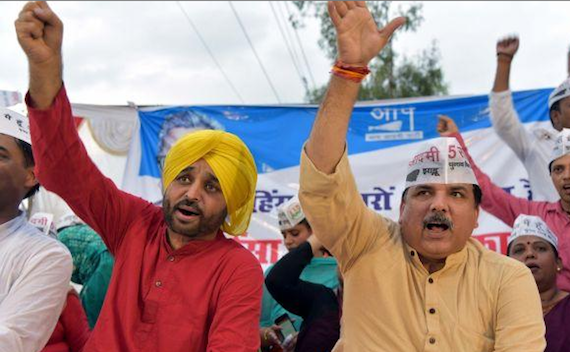 Bhagwant Mann (L) and Sanjay Singh (R) [File Photos]