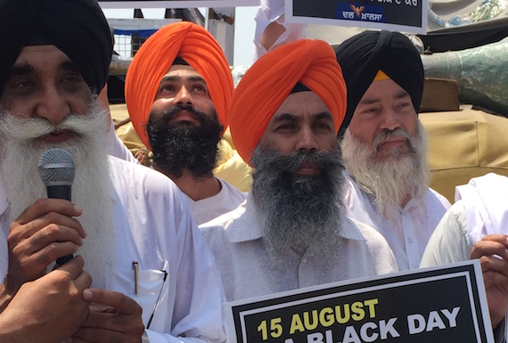 Dal Khalsa chief Bhai Harpal Singh Cheema addressing the protest in Ludhiana on August 15, 2016