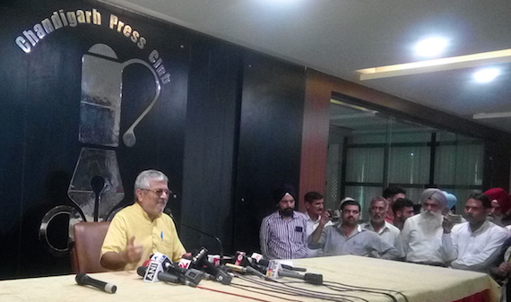 Dr. Dharamvir Gandhi at Press Club, Chandigarh [August 23, 2016]