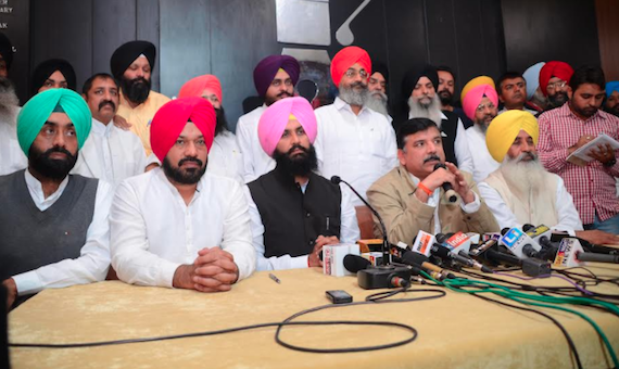 Bains brothers and the Aam Aadmi Party leaders addressing a joint press conference in Chandigarh