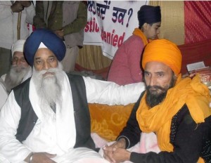 Giani Gurbachan Singh (R) and Gurbaksh Singh Khalsa (L) [File Photo]