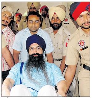Bhai Balwant Singh Rajoana admitted to Rajindra Hospital Patiala [September 21, 2013]