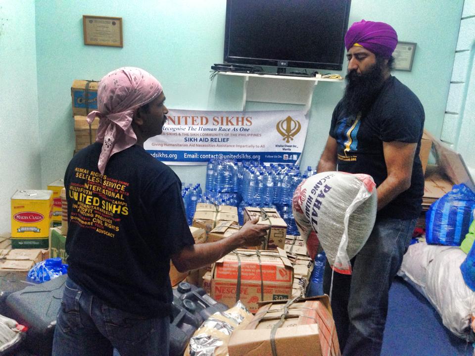 United Sikhs volunteers in Philippines