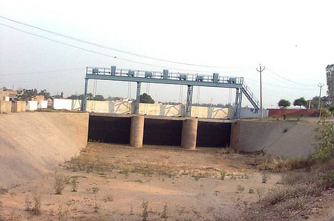 A view of Hansi-Butana Canal. The project is waiting to be linked to Bhakhra Main Line near Samana (Punjab).