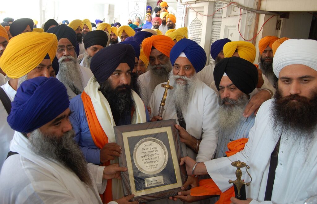 Shaheed Beant Singh’s son Sarbjeet Singh honored at Akal Takht Sahib